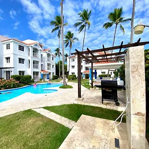beach-and-pool-life.comcaribbean.com/